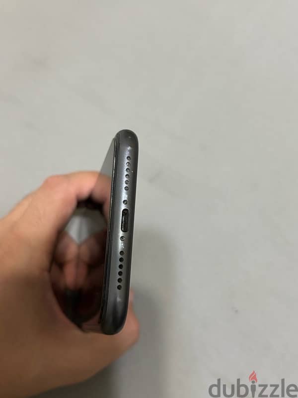 IPhone 11 64GB Black 4