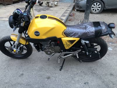 للبيع دراجه ناريه v250 موديل 2026 برخصه ساريه 3 سنين
