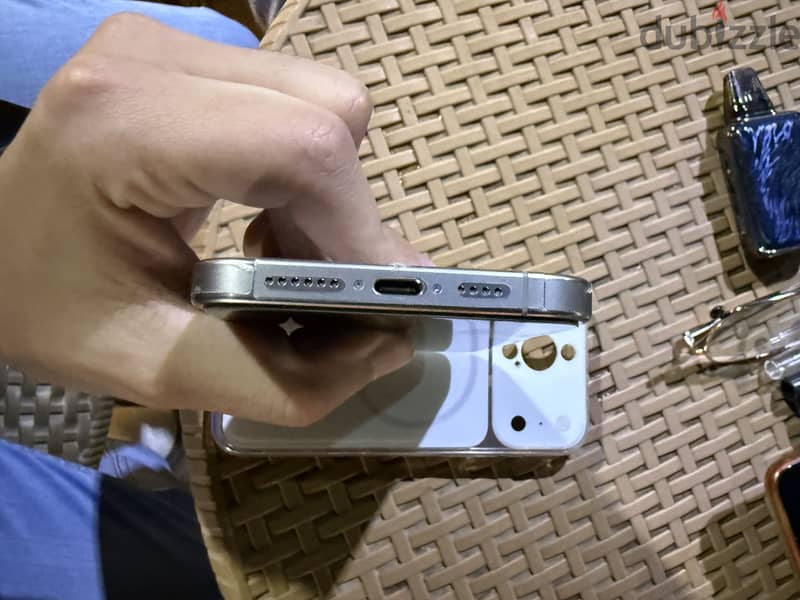 Apple - iPhone 15 Pro Max 5