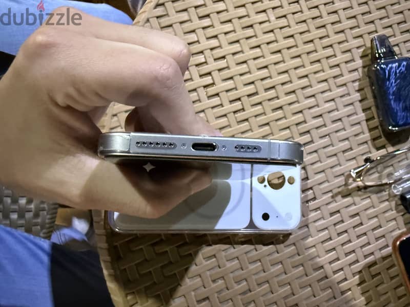 Apple - iPhone 15 Pro Max 2