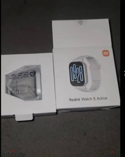 Xiaomi Watch 5 Active – Like New, Used Only 2 Weeks with 2 straps
