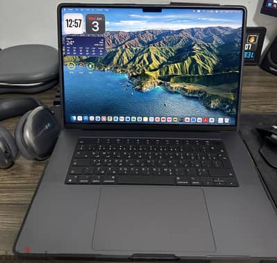 Macbook M3 Pro 16-inch LIKE NEW - 18GB RAM - 12 core CPU - 18 core GPU