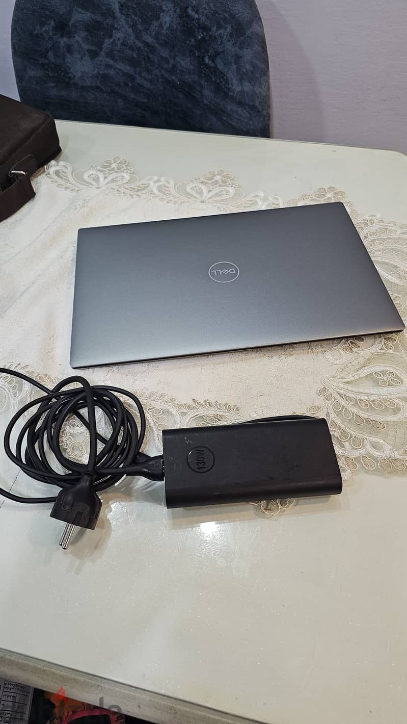 Dell 5560 2