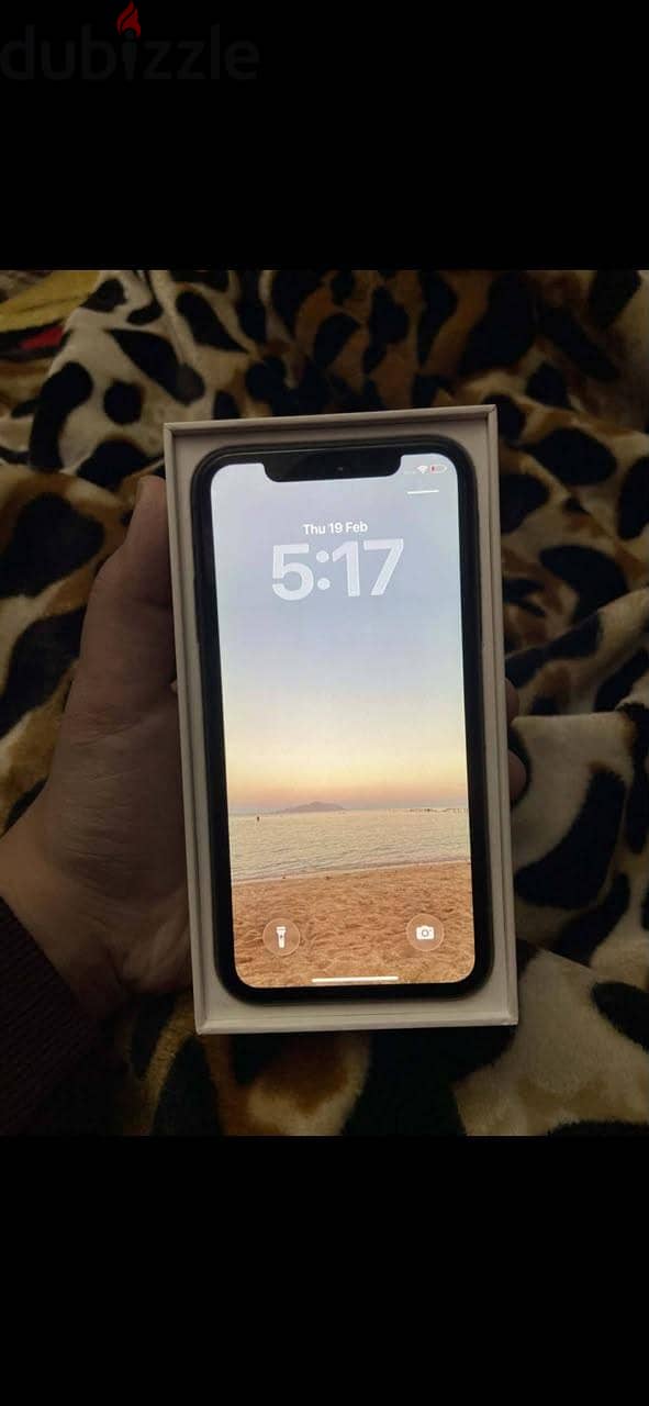 Apple - iPhone 11 4