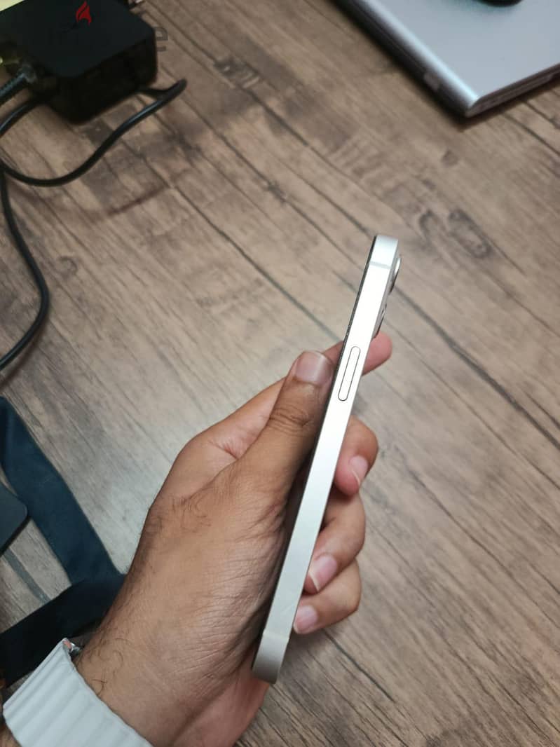 Apple - iPhone 13 2