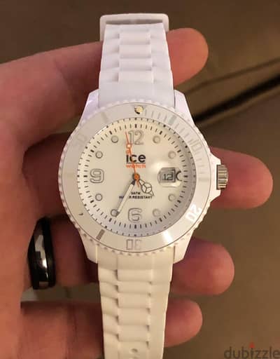تصلح للجنسين ice watch  جديدة
