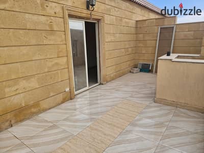 حصرى روف دور ثالث بالنرجس فيلات بالقرب من ش90 تشطيب التراسوبر لوكس