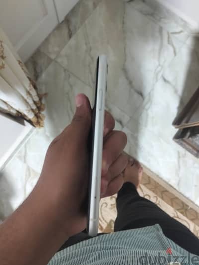 Apple - iPhone 11
