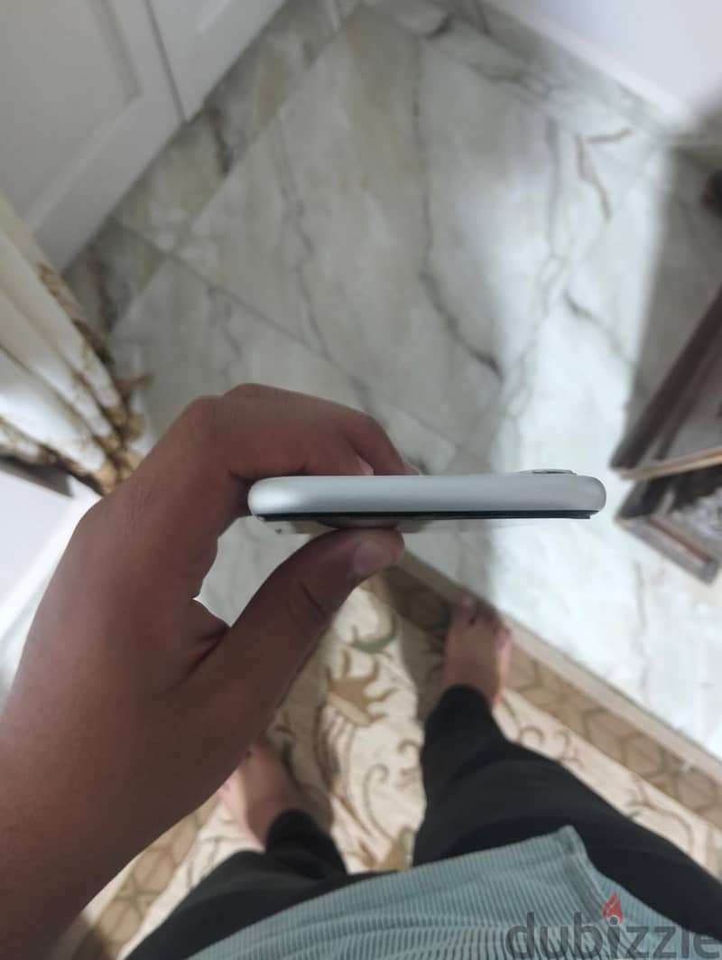 Apple - iPhone 11 2