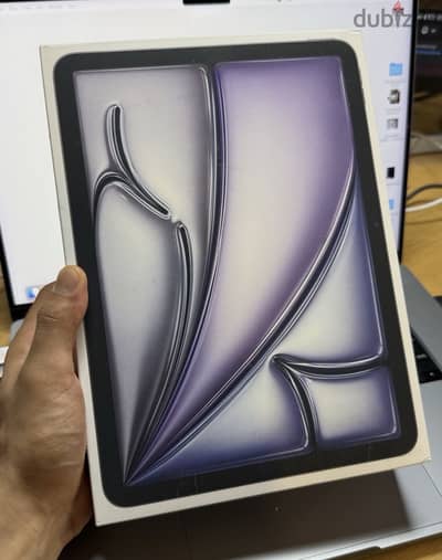 iPad Air 11 inch m3 like new battery 100%