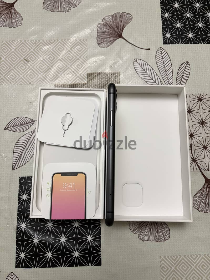Apple - iPhone 11 2