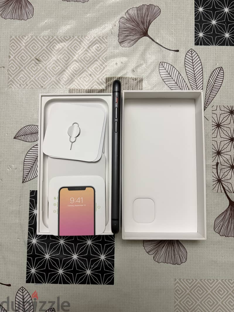 Apple - iPhone 11 3