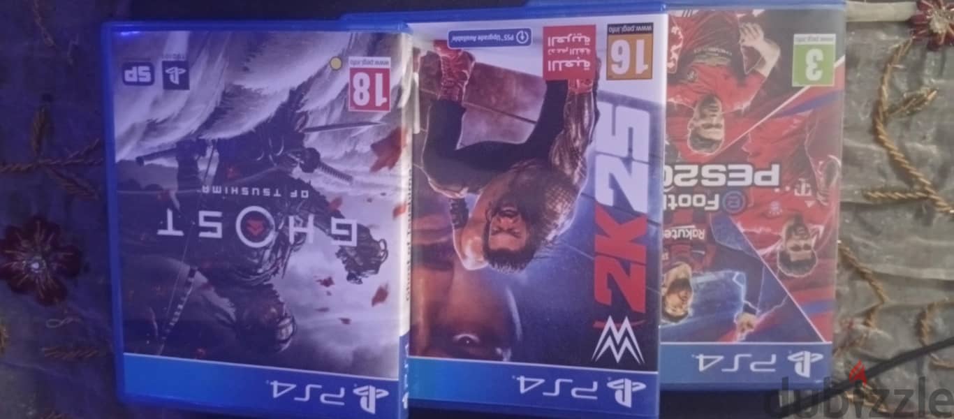 PS4 SLIM 500GB + TWO CONTROLLER 3