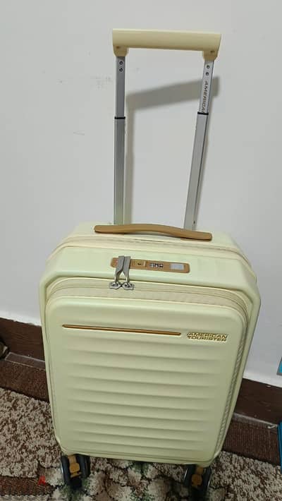 حقيبة سفر - شنطة سفر - cabin luggage - carry on