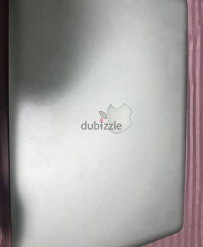 معايا ٤ لاب عايز ابدلهم ب macbook وادفع الفرق
