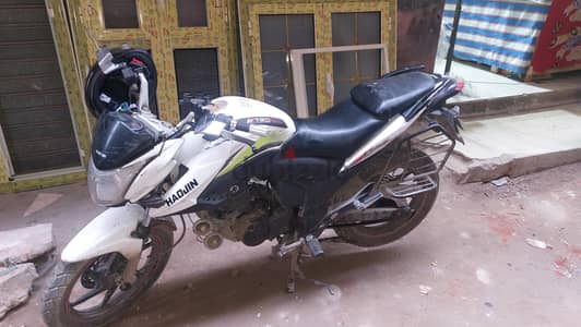 موتوسيكل هوجن ايفو 200cc  رخصة سارية حالة ممتازة ماشاء الله ناعمة
