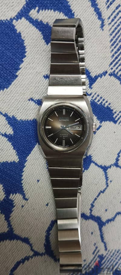 Seiko و Orient حريمي أصلي حجمهم صغير