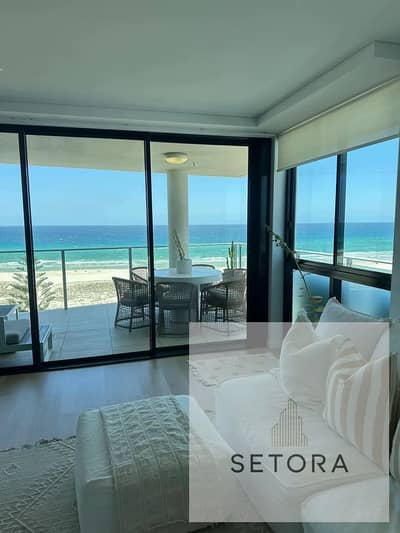 Receive a fully finished, hotel-standard (ultra-super-lux) apartment with air conditioning, directly on the sea, with installments over 12 years