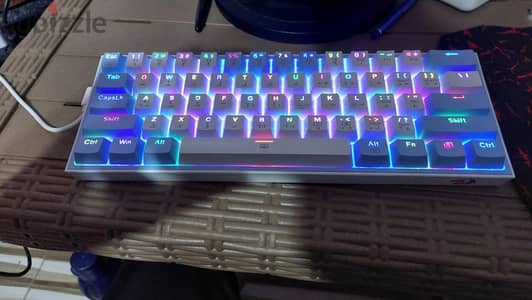 كيبورد ميكانيكال redragon  k617 fizz استعمال حالة الجديد  rgp