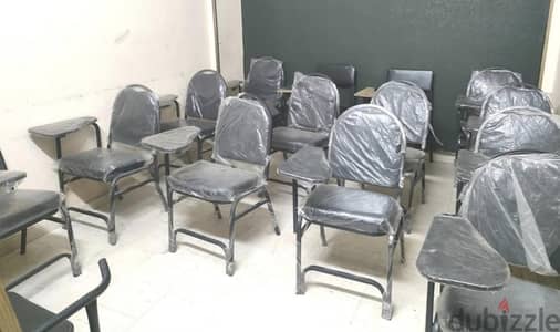 ١١ كرسى محاضرات جلد بيد متحركه بحاله جيده جدااا