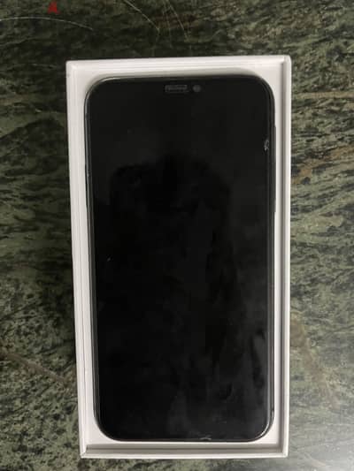 Apple - iPhone 11