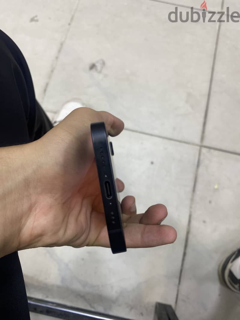 Apple - iPhone 16e 1