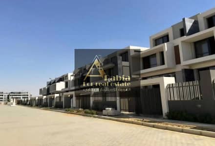أفضل سعر في السوق تاون هاوس للبيع Town Patio