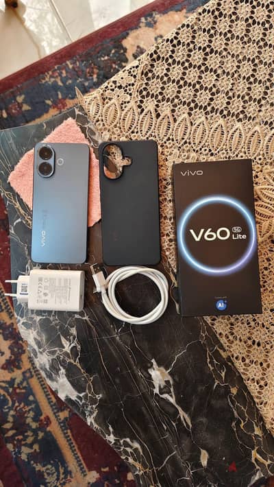 فيفو V60 little