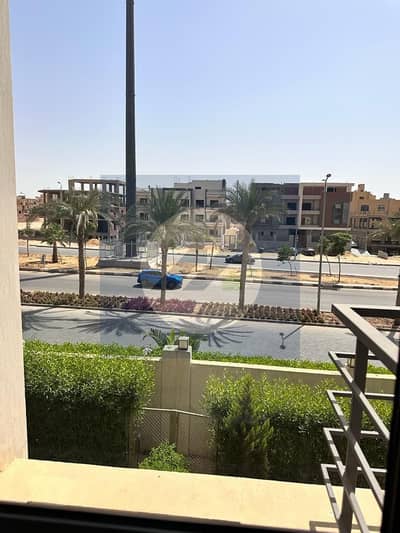 شقة للبيع من المالك 3 غرف بالتقسيط  او كاش في فيفث سكوير – القاهرة الجديدة