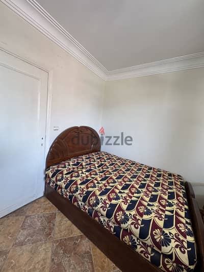 سرير ١٦٠خشب زان