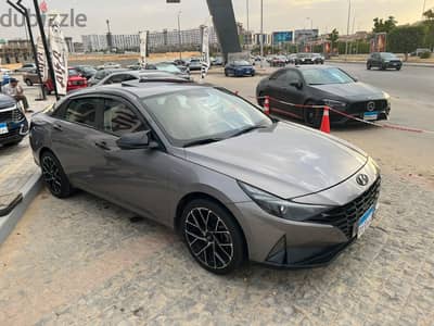 هيونداي إلينترا 2022 CN7