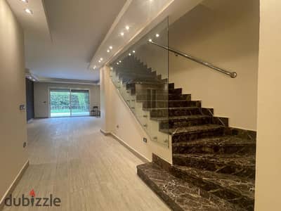 Code MVHPr145  I villa garden for rent in mountain view hyde park