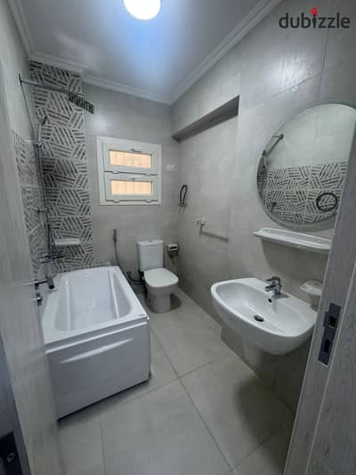 Apartment for sale in Al-Shorouk City, first floor at a bargain price, ultra-super lux finished