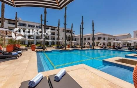 شقة ١٥٧م مفروشة بالكامل بحديقة  خاصة  للإيجار في قرية مراسي ذا أدريس الساحل الشمالي Marassi The Address إعمار