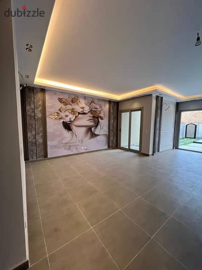 Town House Ready T o Move with Prim Location in Palm Parks Compound