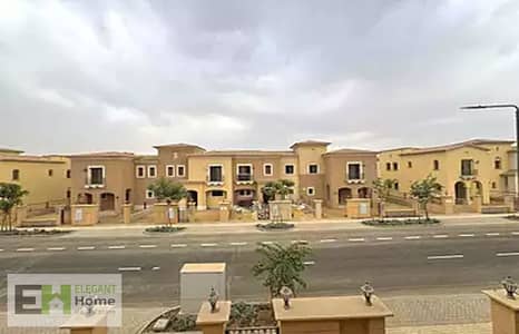 تاون هاوس كورنر للبيع في سيتي جيت بموقع مميز
