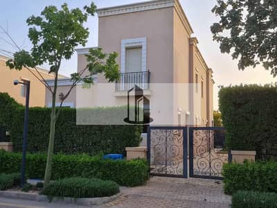 Twin house for sale at a below-market price in Mivida Compound, Phase 16, New Cairo