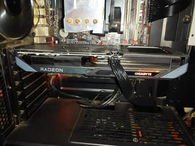 VGA Card Gigabyte RX 9060 XT 16GB (1 Month Used)
