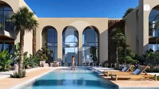 شاليه على اللاجون بإطلالة وسعر ممتاز في رأس الحكمة