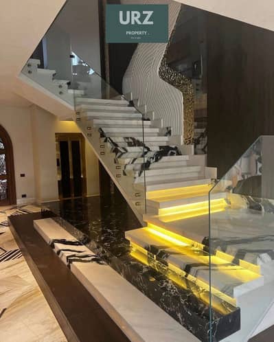 Luxury villa for sale 254 sq m, double heights, with garden and private entrance minutes from Midtown Condo near Celia and La Vista City