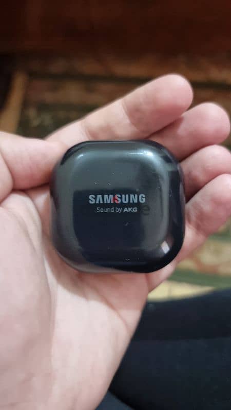galaxy buds live 4