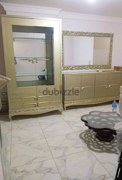 غرفة سفرة شامبين جولد كاملة