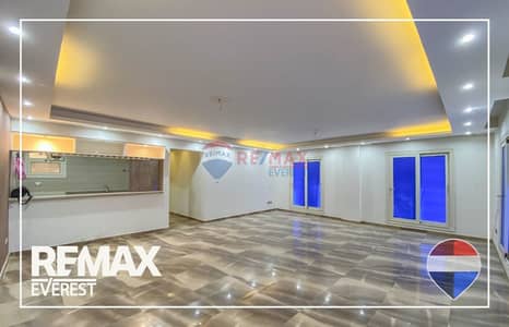 Luxury Apartment in 8th District – Sheikh Zayed