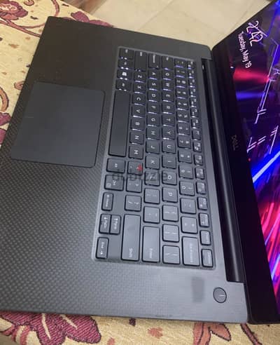 مطلوب شراء لاب حديث جدا يعمل او لا يعمل