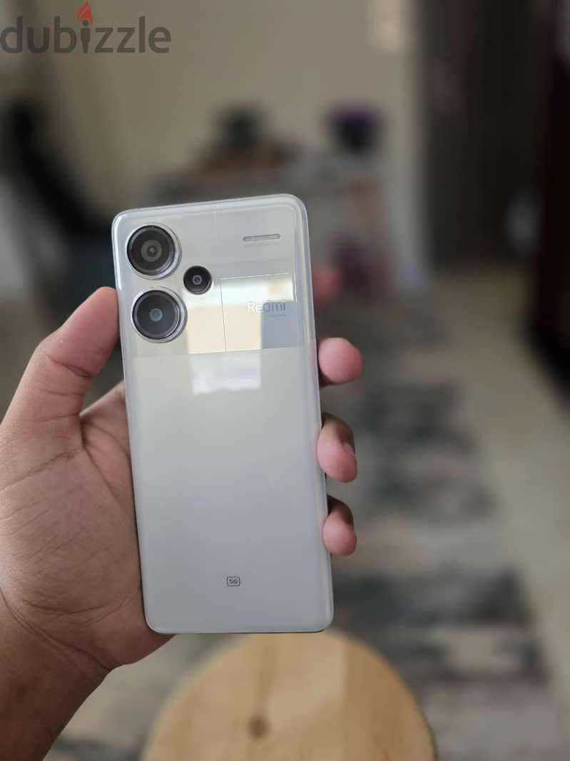 Xiaomi Redmi Note 13 Pro plus 4