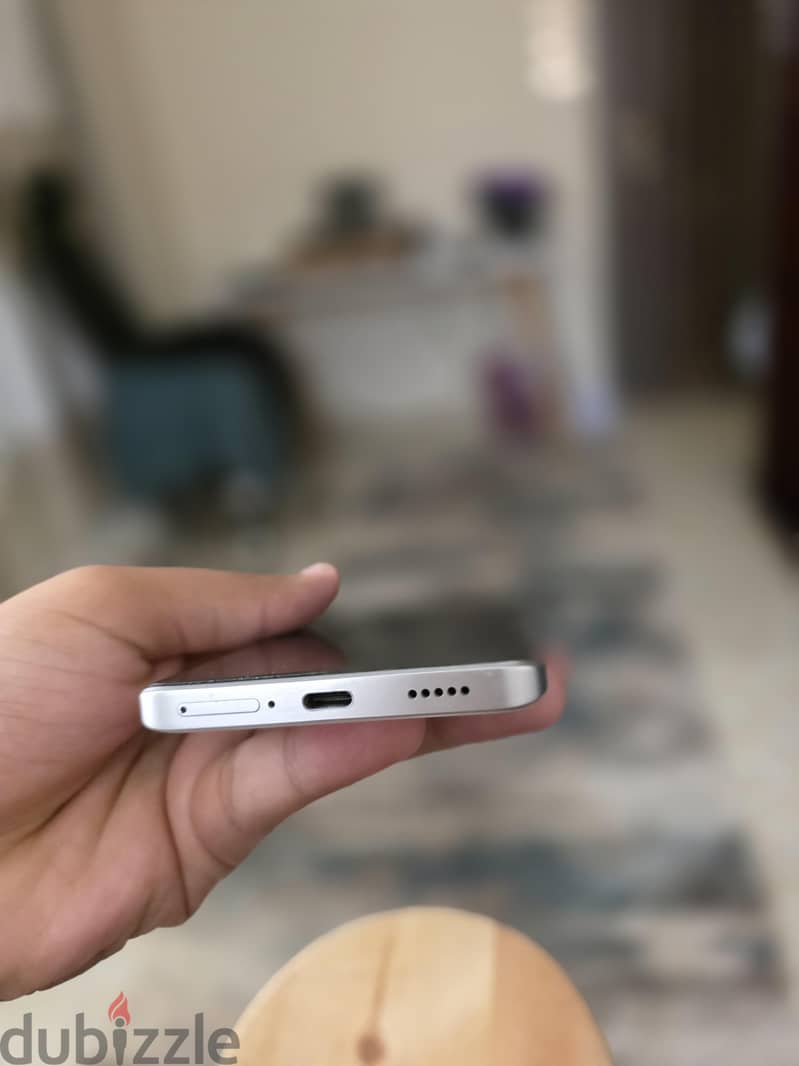 Xiaomi Redmi Note 13 Pro plus 6