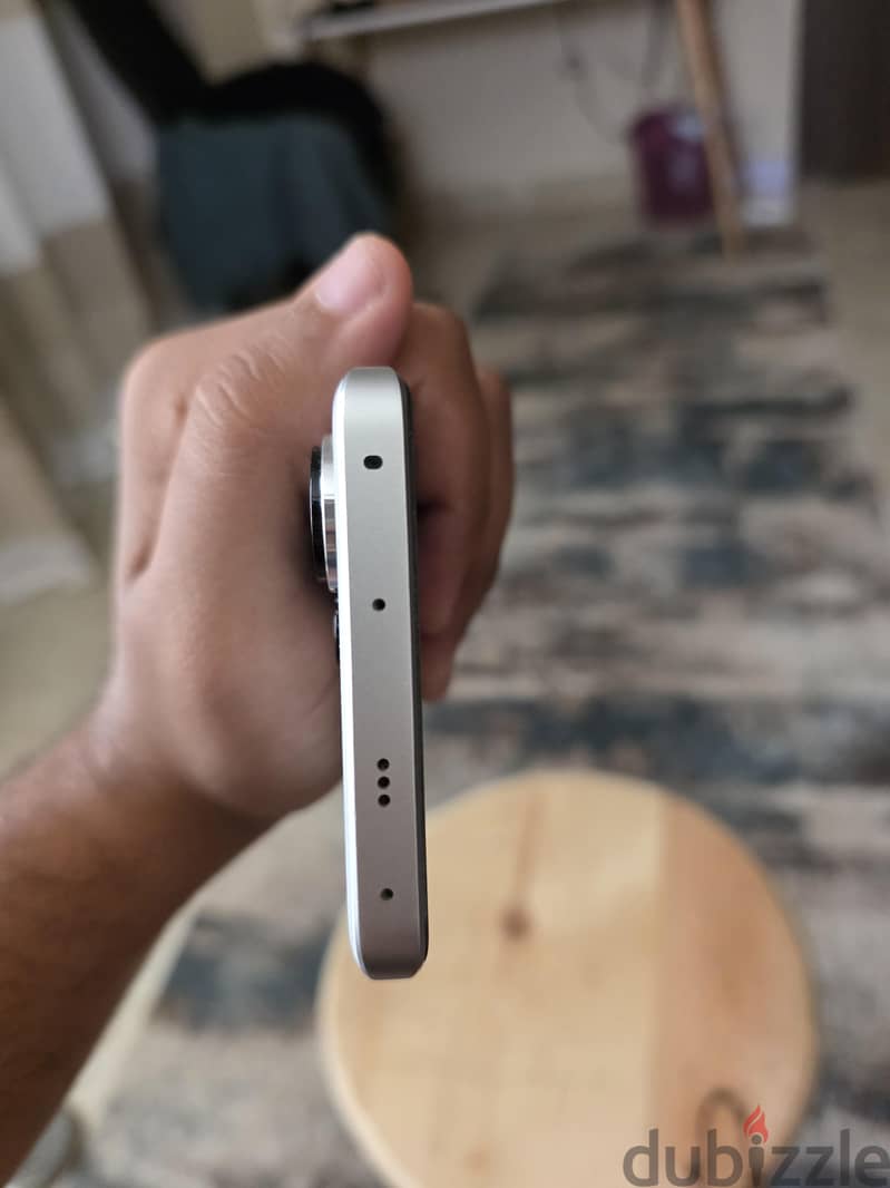 Xiaomi Redmi Note 13 Pro plus 7