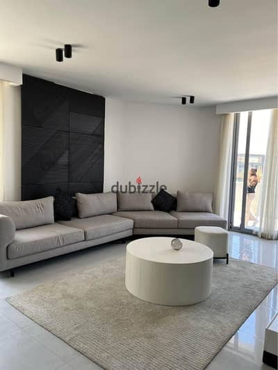 شقة ارضي + Garden متشطبة بالكامل للبيع ف مدينة الشروق - كمبوند الجار Aljar Shorouk