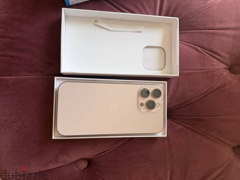 Apple - iPhone 16 Pro Max 6