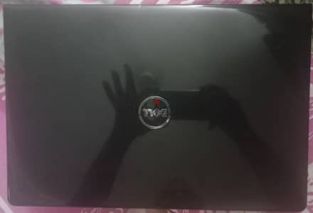 لاب توب ديل inspiron 5558  حالة ممتازة بطارية اورجينال جديدة